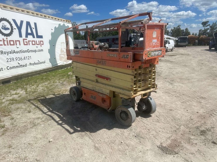 2019-jlg-2632es-image-2