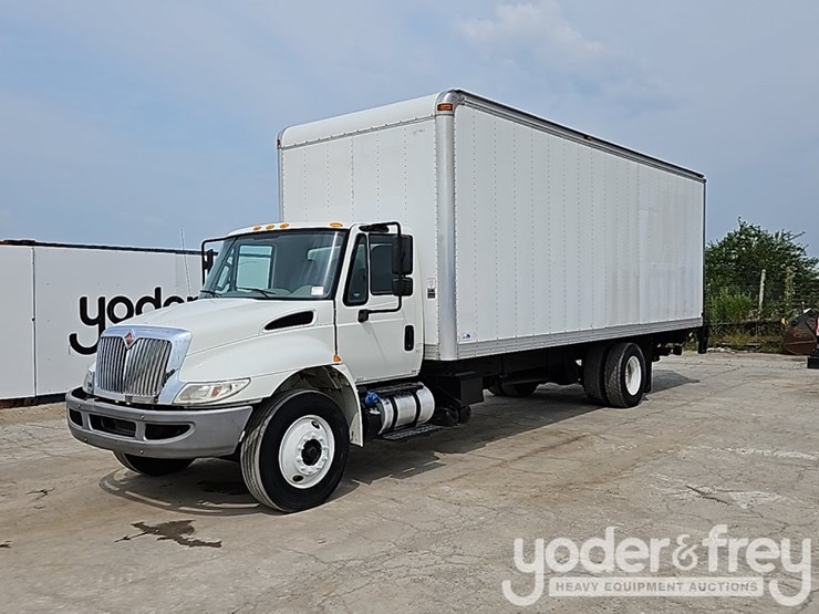 2017-international-durastar-4300-image-1