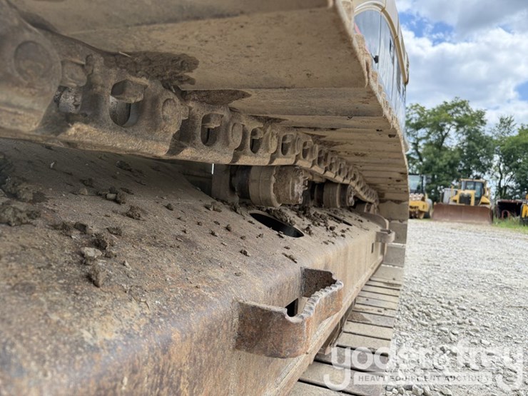 2004-caterpillar-318c-image-19