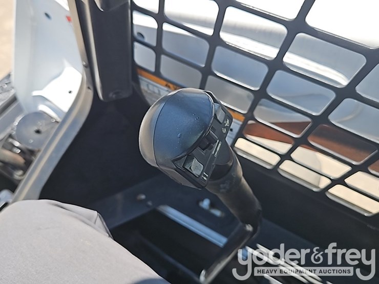 2015-bobcat-s510-image-21