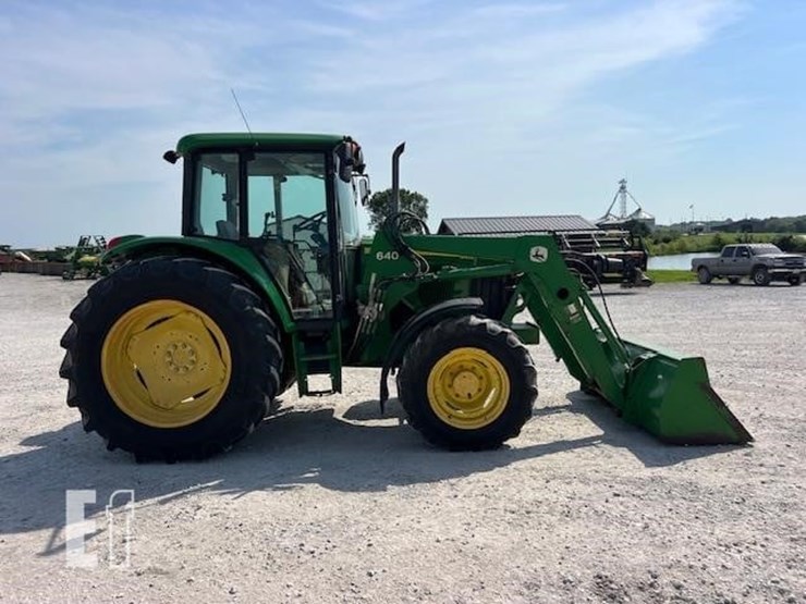 john-deere-6415-image-9