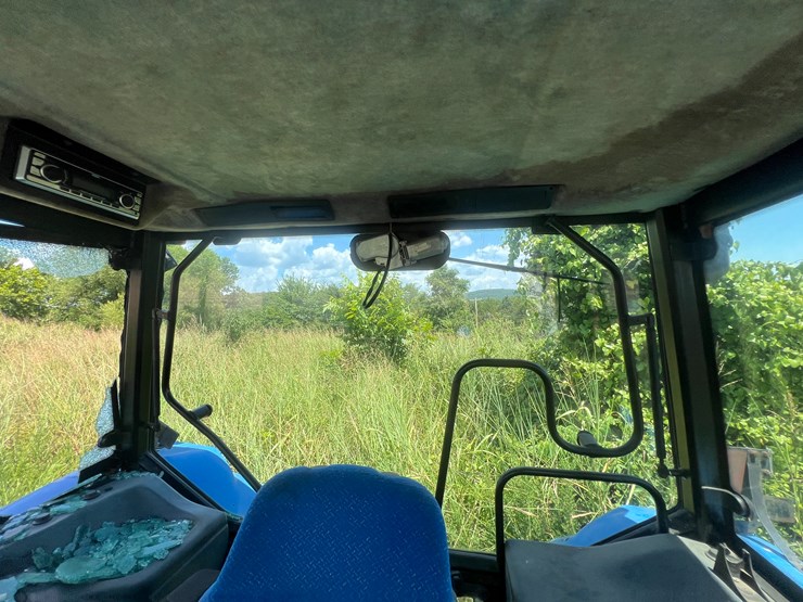 new-holland-tl100a-image-25
