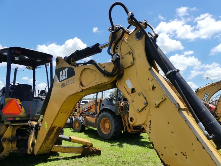 caterpillar-416e-image-7