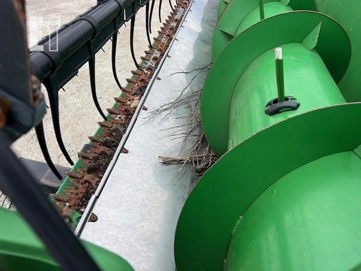 2009-john-deere-635f-image-16