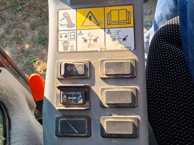2024-bobcat-e35-image-56