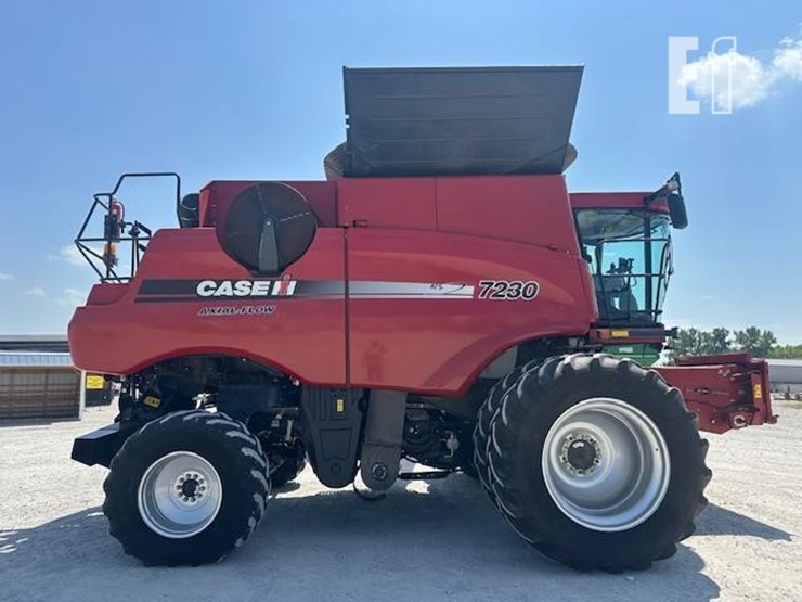 2012-case-ih-7230-image-7