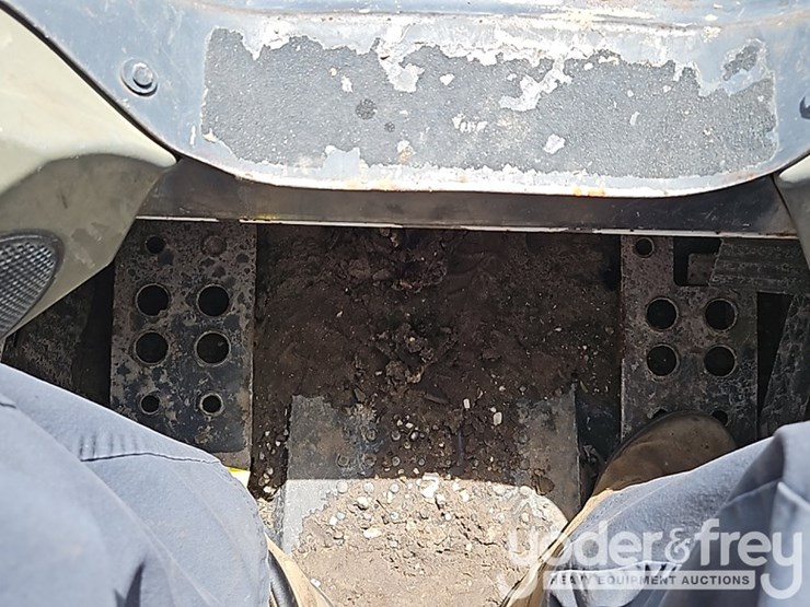 2018-bobcat-t590-image-27