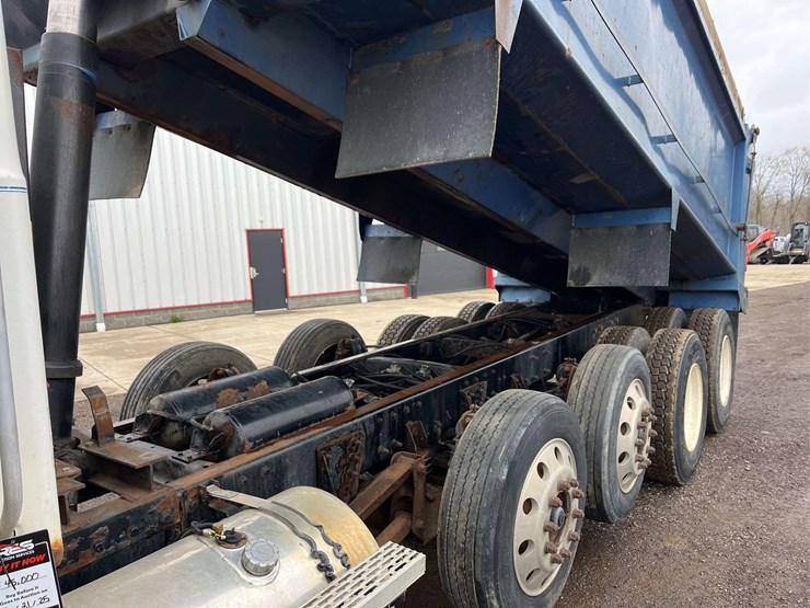 1999-mack-ch6-dump-truck-image-26