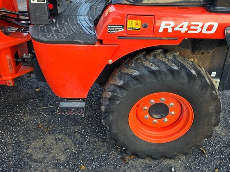 2023-kubota-r430-image-20
