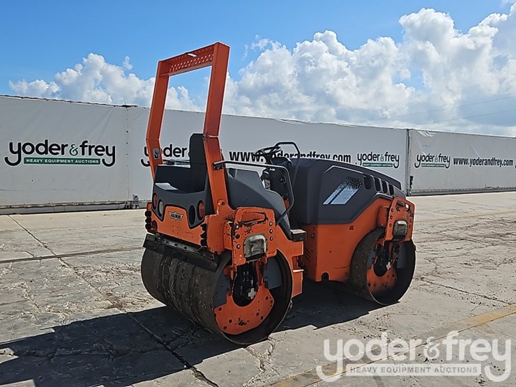 2010-hamm-hd14vv-image-5