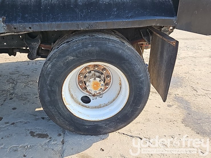 2006-international-durastar-4300-image-15