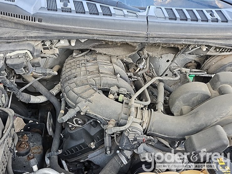 2016-ford-f150-image-21