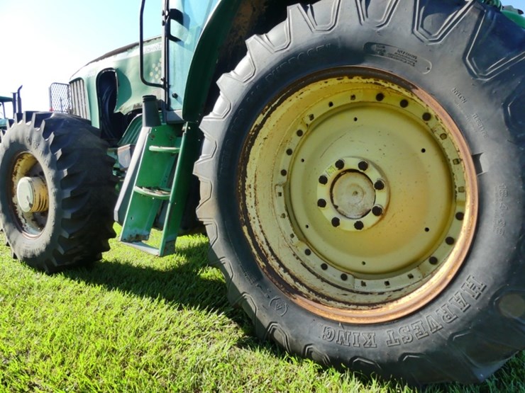 john-deere-7330-image-7