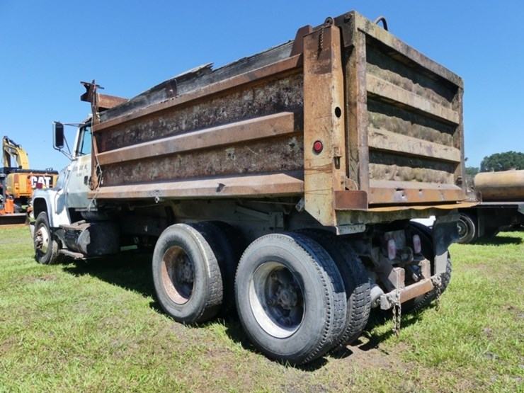 1991-ford-l8000-image-4