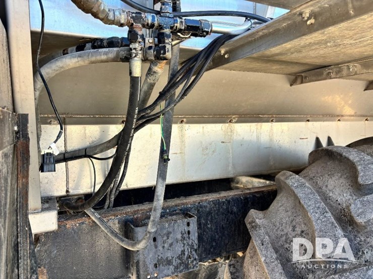 2009-case-ih-titan-3020-image-31
