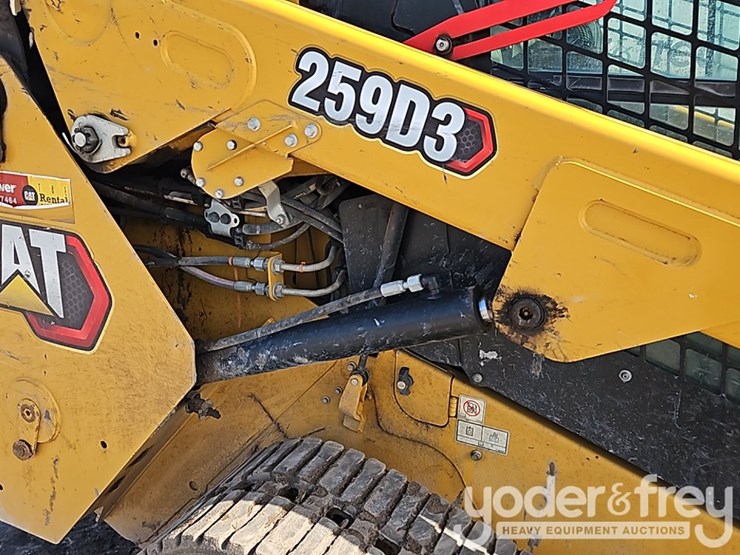 2023-caterpillar-259d3-image-11