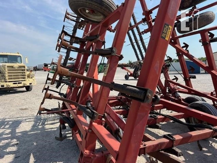 case-ih-4300-image-7