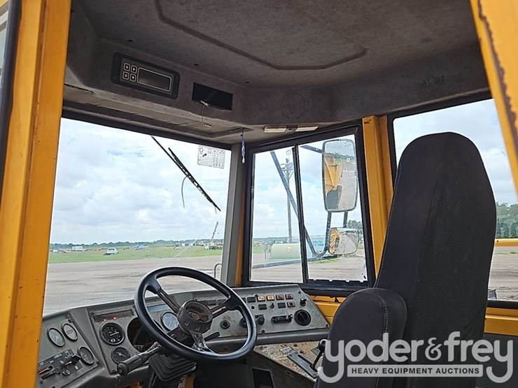 1999-volvo-a25c-image-23