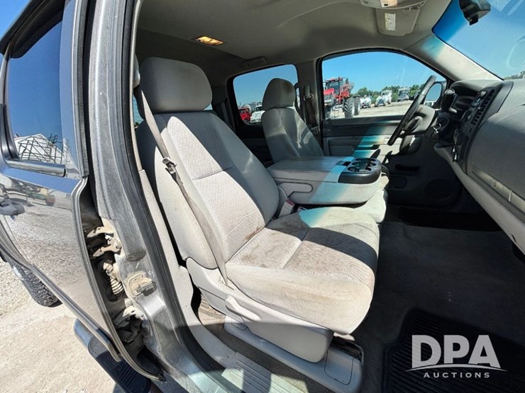 2013-chevrolet-silverado-2500-lt-image-62