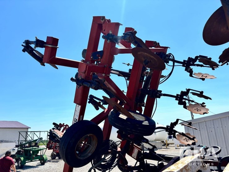 case-ih-5300-image-22