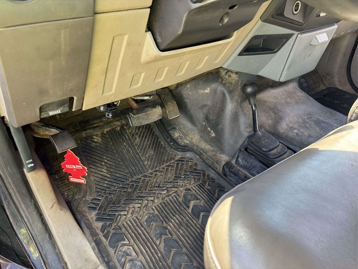 2008-ford-f350-image-16