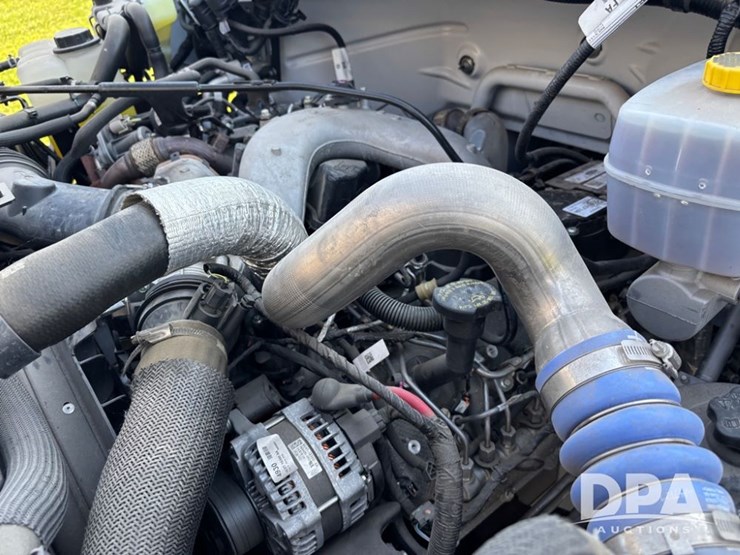 2023-ford-f650-image-27