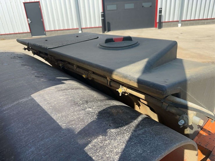 hypac-double-smooth-drum-asphalt-roller-image-14