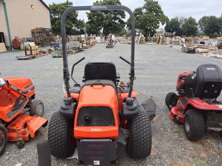 kubota-zd326-image-7