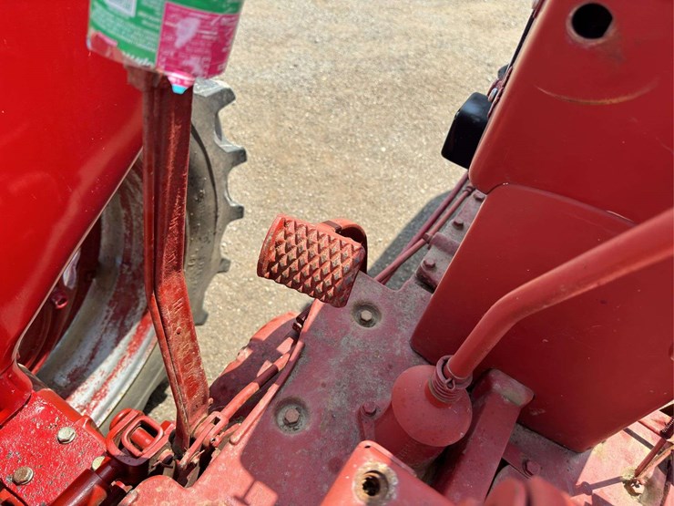 mccormick-farm-all-450-2wd-tractor-image-32