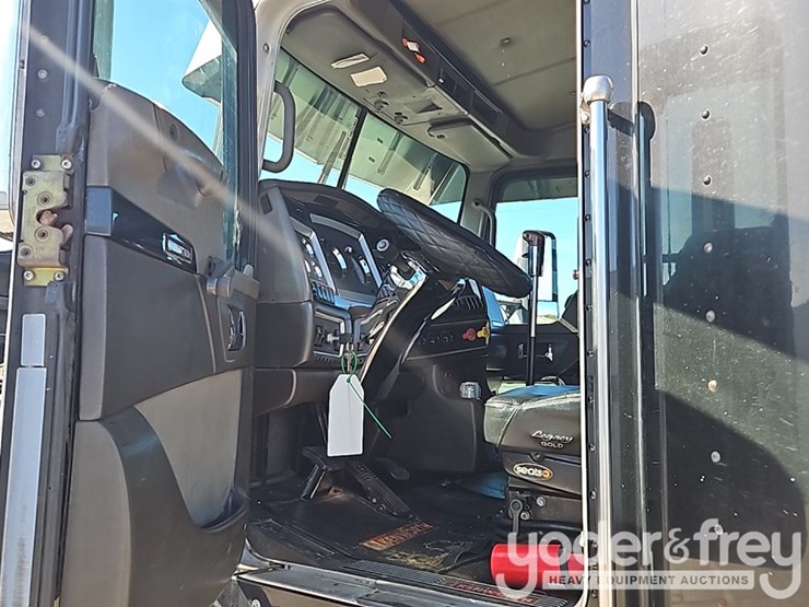 2007-kenworth-t600-image-44