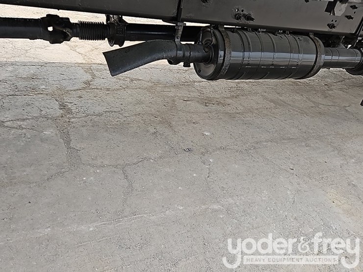 2017-international-durastar-4300-image-22