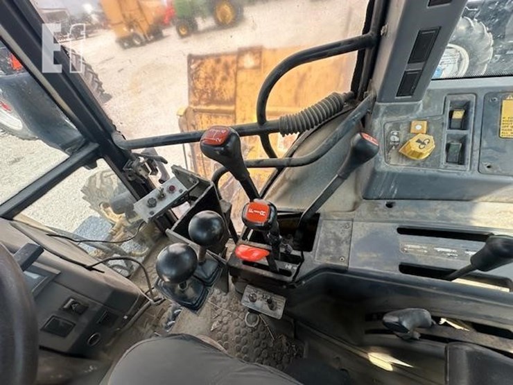 ford-6640-image-24