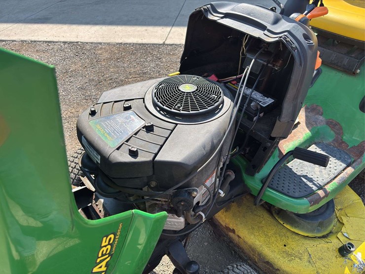 john-deere-la135-image-19
