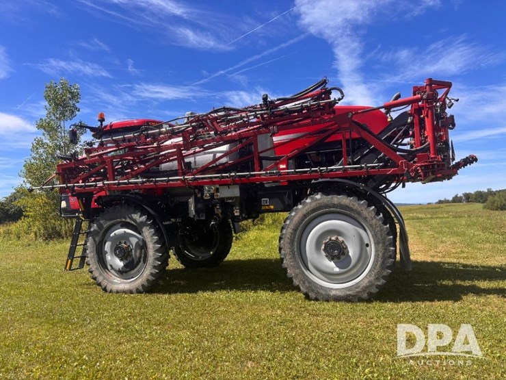 2019-case-ih-patriot-4440-image-17