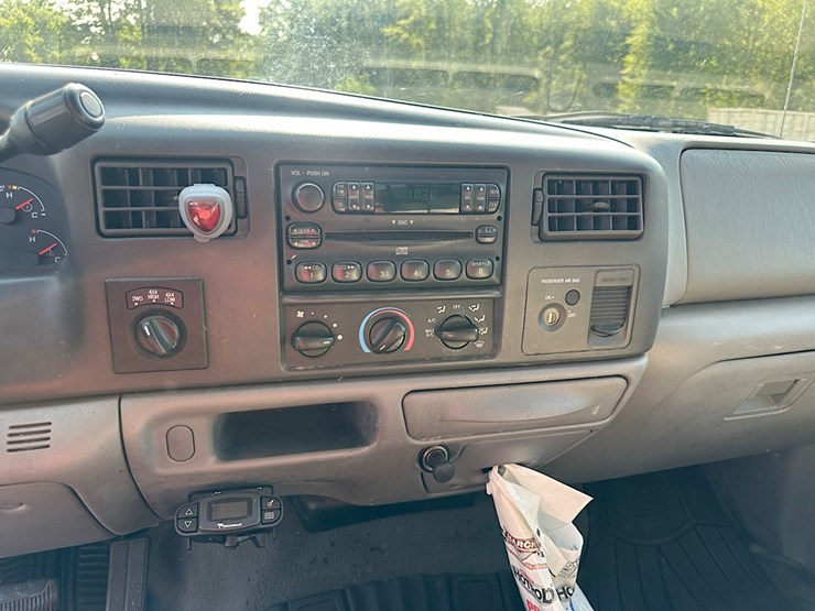 2004-ford-f350-image-10