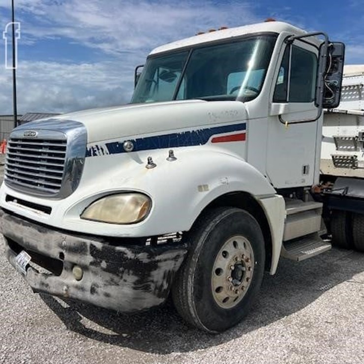 2008 FREIGHTLINER COLUMBIA 120