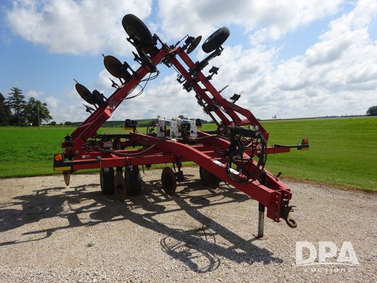 case-ih-5300-image-9