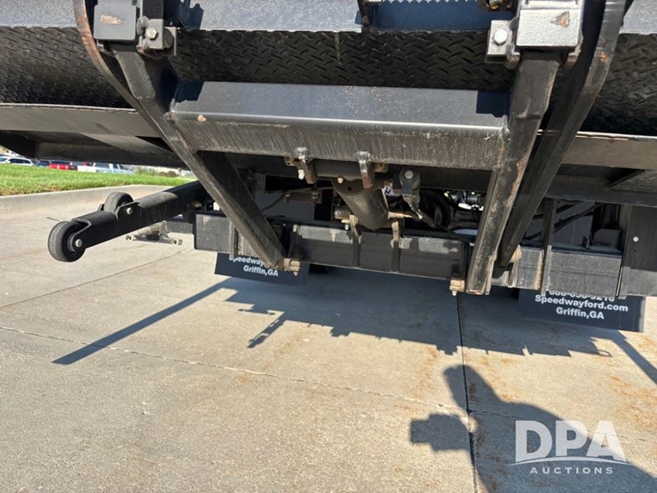 2023-ford-f650-image-46