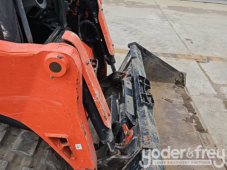 2021-kubota-svl75-2-image-13