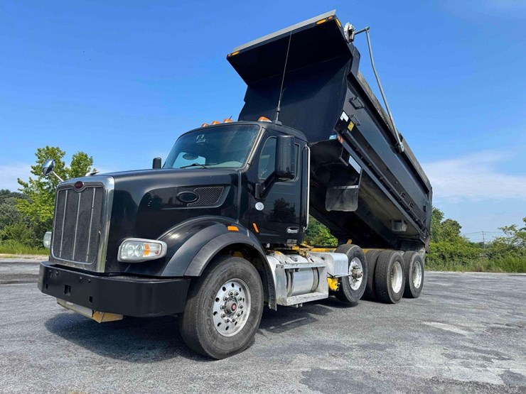 2016-peterbilt-567-image-2