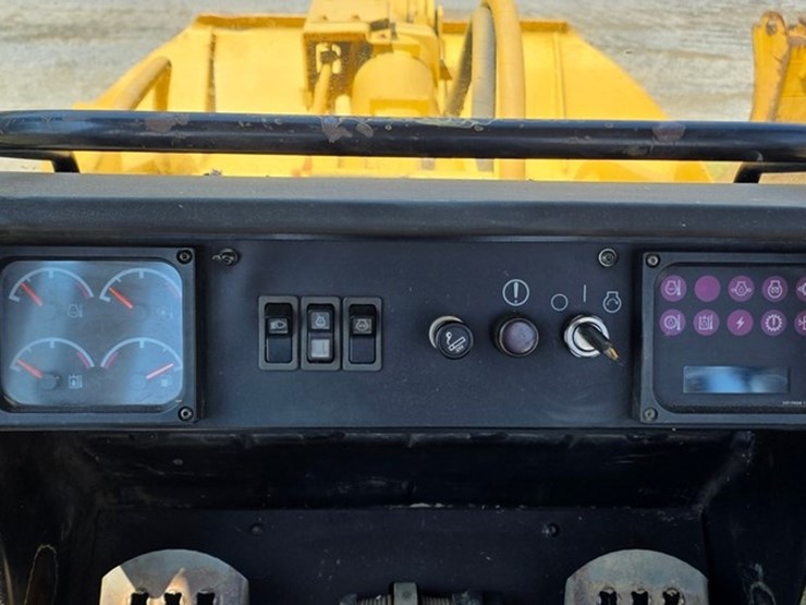 1997-caterpillar-953c-image-74