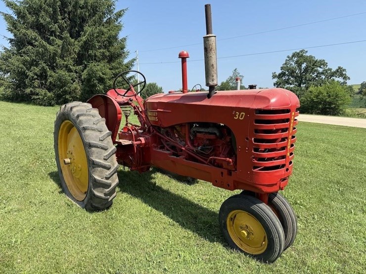 massey-ferguson-30-image-3