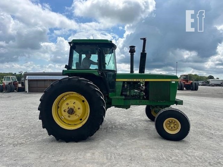 john-deere-4630-image-8