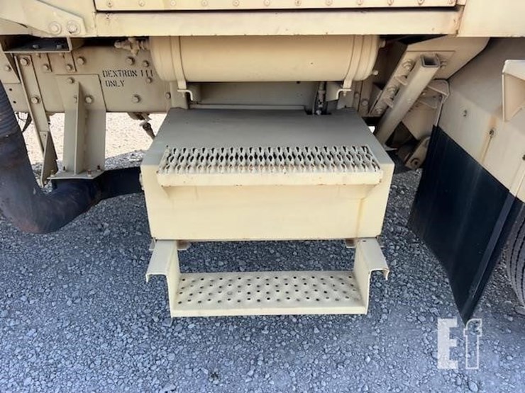 1983-am-general-m915a1-image-35