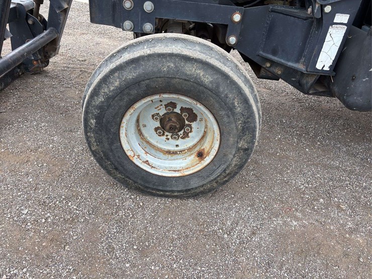 massey-ferguson-4225-image-8