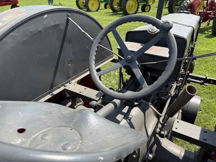 case-cc-tractor-image-14
