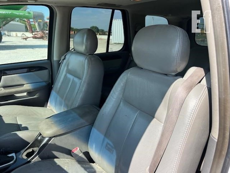 2006-gmc-envoy-image-26