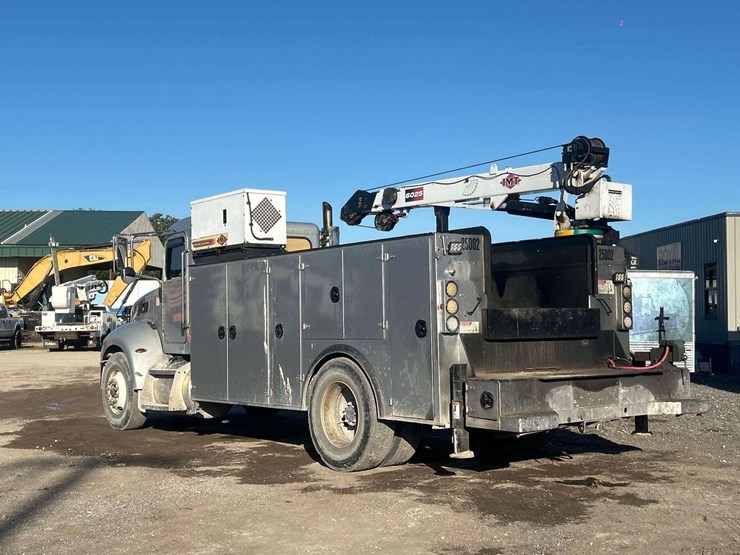 2012-peterbilt-337-image-4