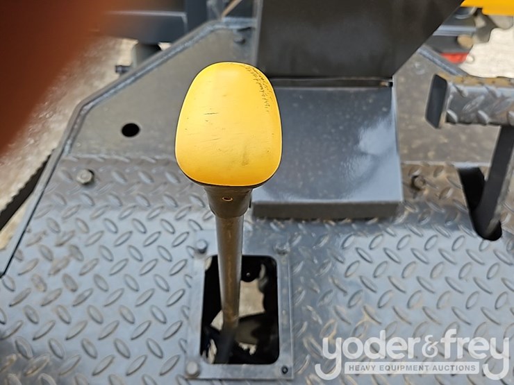 2015-terex-ta6-image-35