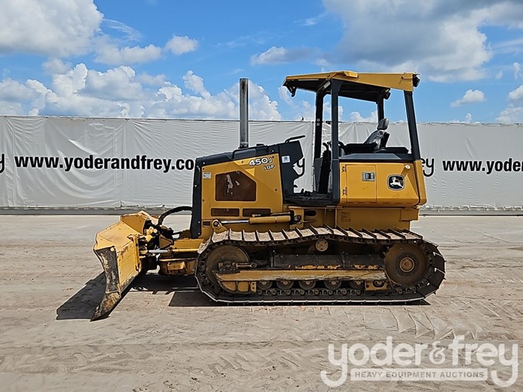 2016-deere-450j-image-2